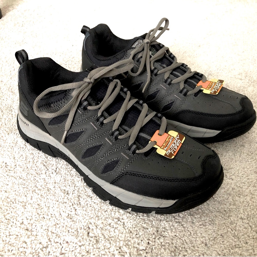 NWT Men’s Skechers Memory Foam Hidden Asset Sneaker, Charcoal/Black, Size 10.5